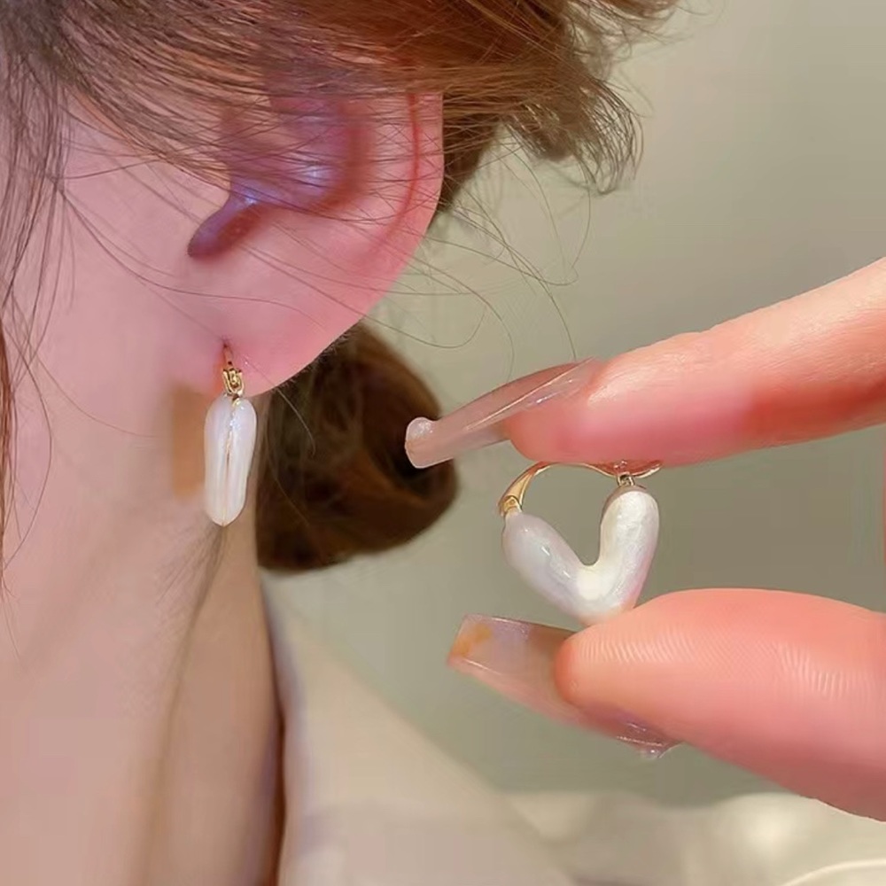 Pearl Heart Shape Earrings